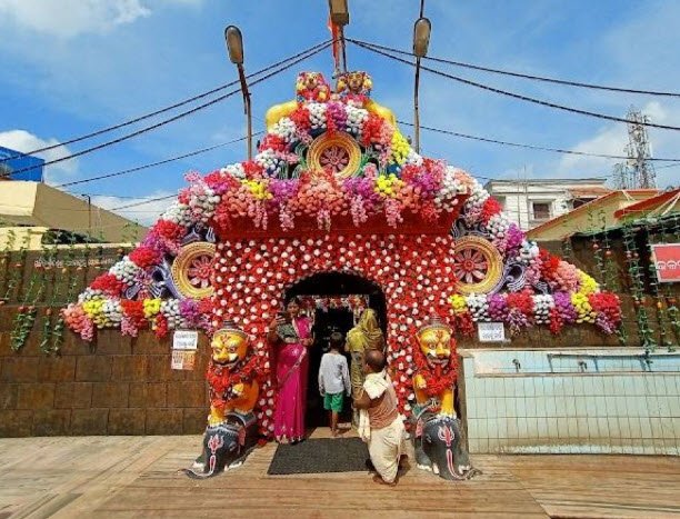 Katak Chandi Temple, Cuttack, Odisha - Vushii.com Katak Chandi Temple, Cuttack, Odisha - Vushii.com